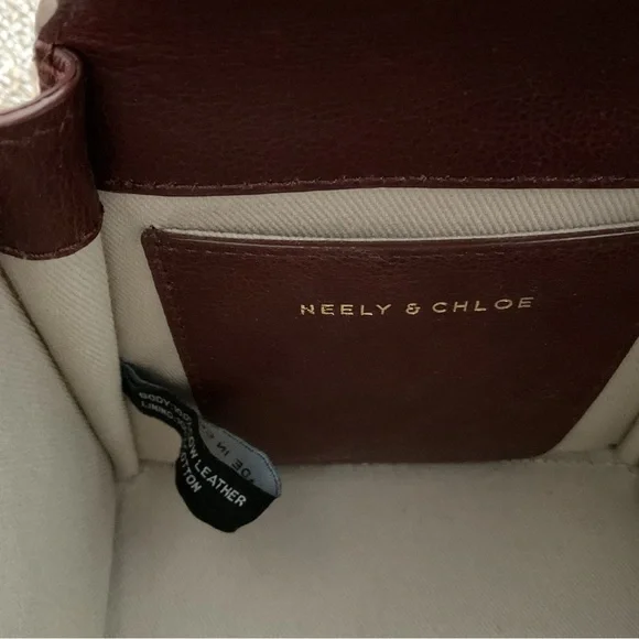 Neely & Chloe chocolate brown leather small bucket cross body bag - Picture 6 of 9